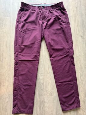 Under Armour Men's Maroon Threadborne Golf Trousers